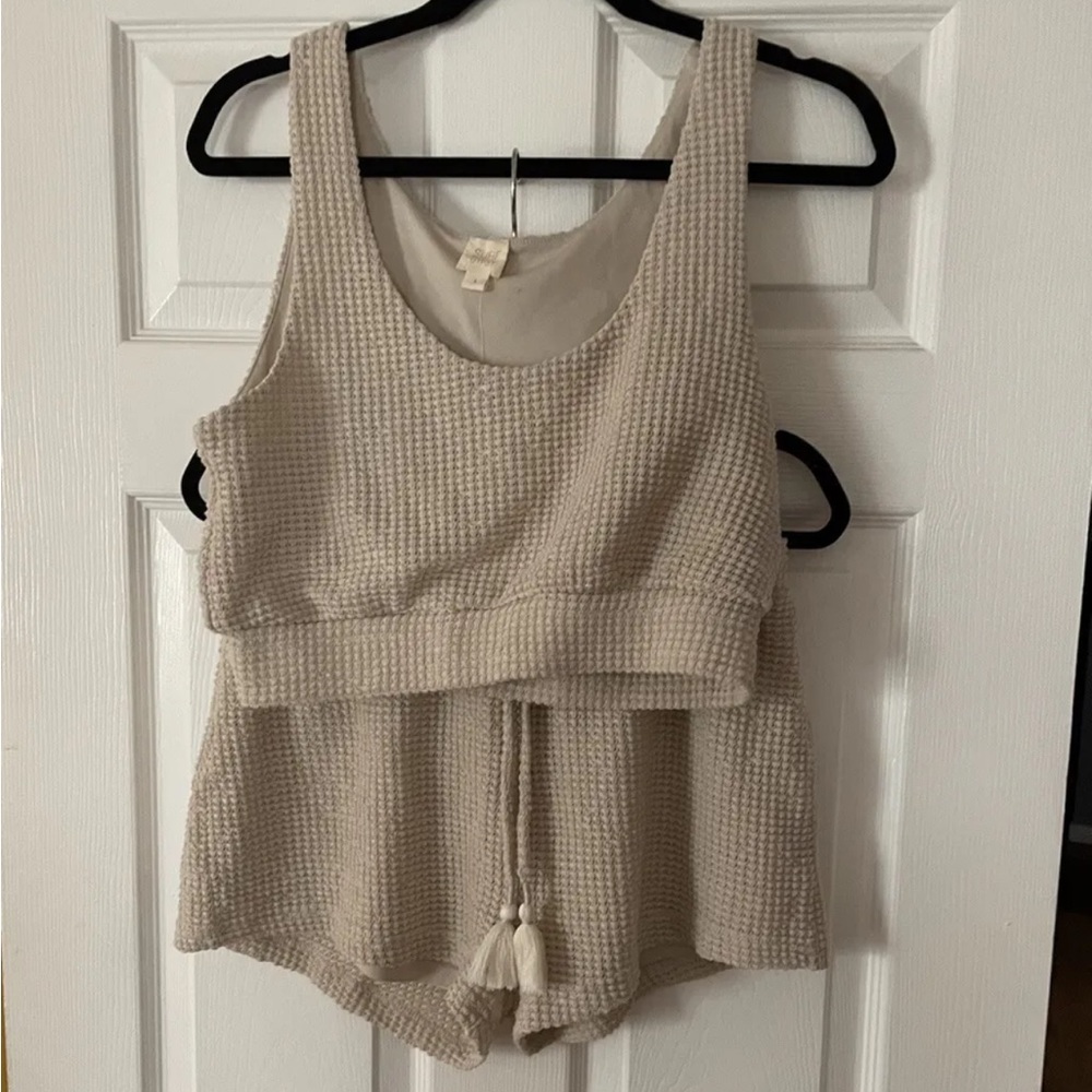 NWT 2 Piece Vintage Havana Short Set Large
